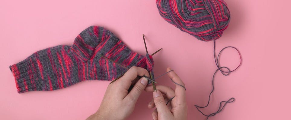 A Crocheter's First Experience Knitting Socks + My tips and tricks! -  Stitchberry
