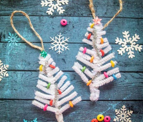 White pipe cleaner tree ornament 