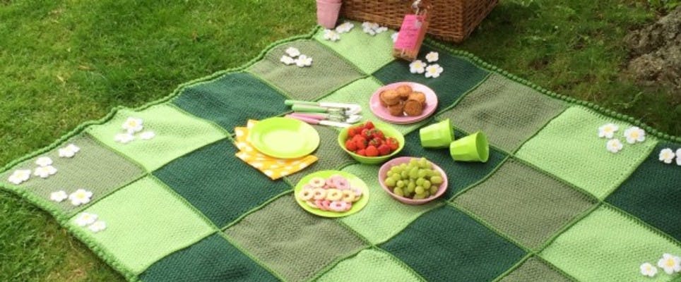 Crochet with Kate: Meadow Picnic Blanket!