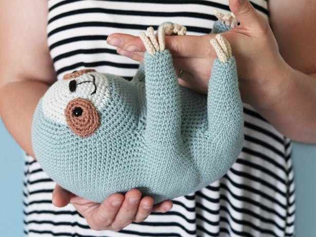 Cuddle pals: 12 toys to knit and crochet