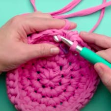 How to join using slip stitch in round - step 3