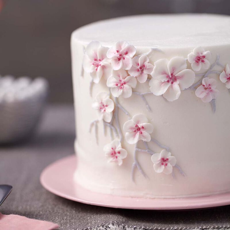 Simple flowers cake - Lets Bake