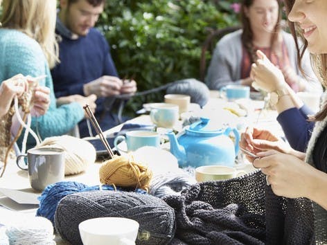 How to start a knitting group