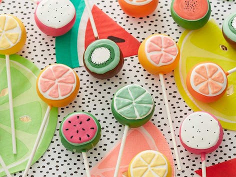 7 utterly amazing cake pop decorating ideas!