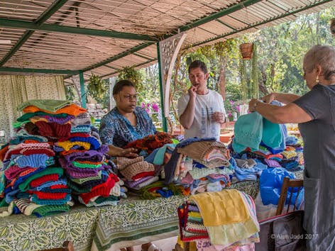 This is how you can help Afghan refugees through knitting