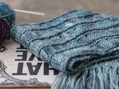 How to front post treble stitch (fptr)