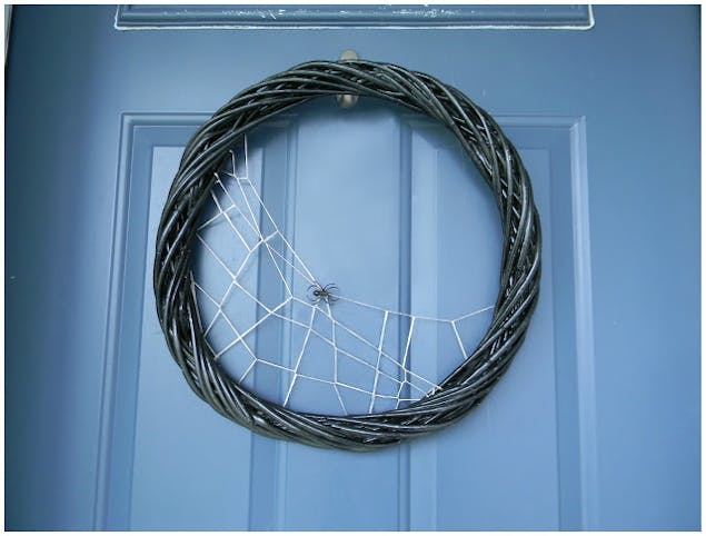 Spooky spider wreath
