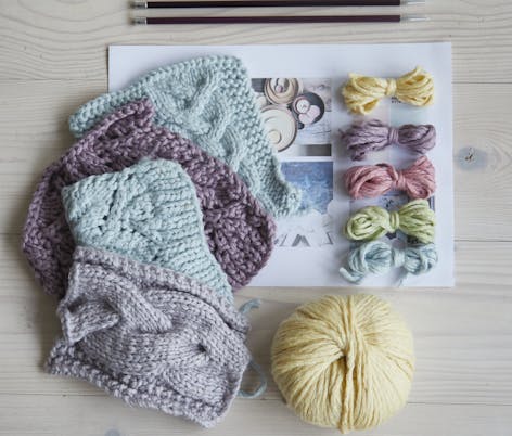 Blobble Bliss Shawl Knitting Pattern -  Finland