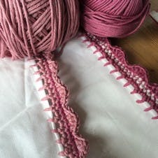 Double crochet on curve edging