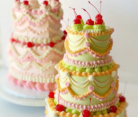 Basic cake decorating kit - Cake Journal