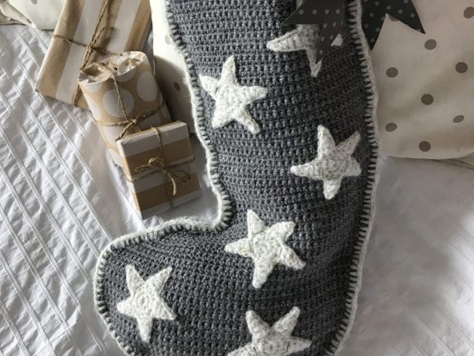 Crochet a sparkly stars Christmas stocking