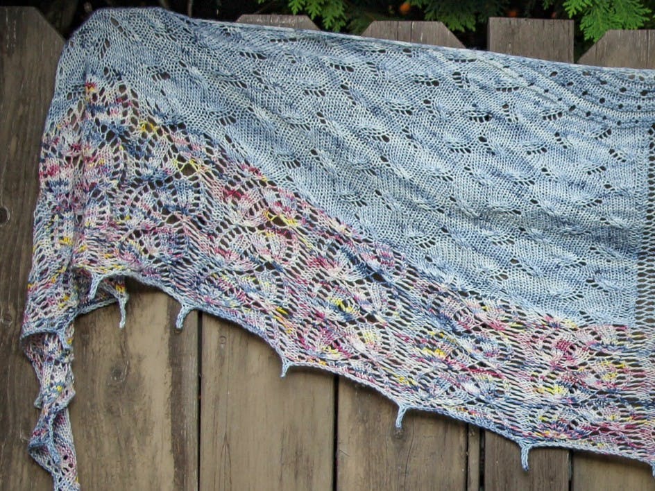 Favourite FREE shawl patterns to knit and crochet