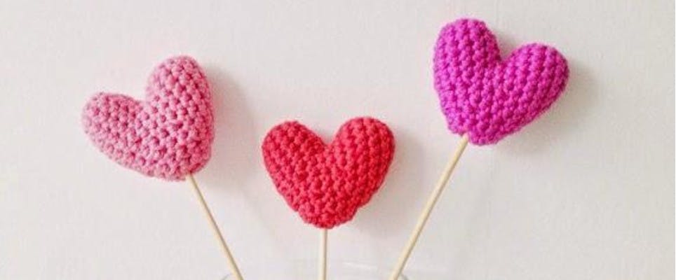 Free crochet heart tutorials
