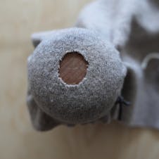 Darning weaving method step one