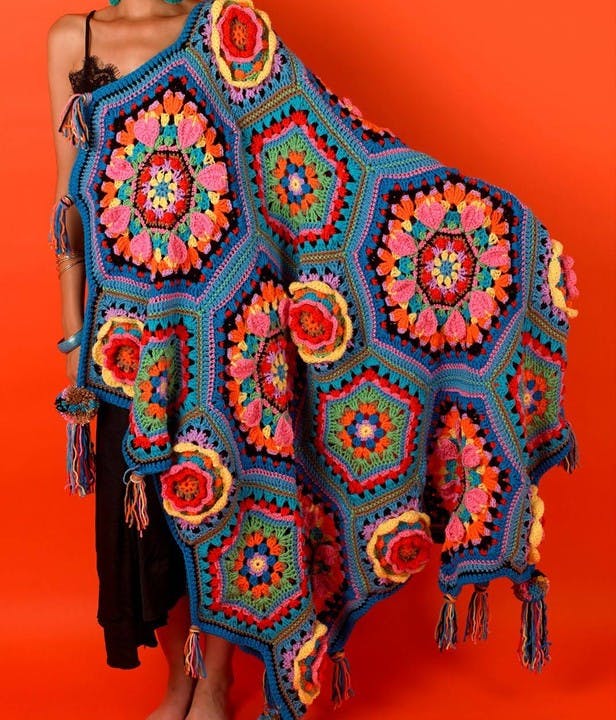 Casa Kahlo Blanket - Free Crochet Pattern For Home in Paintbox Yarns Simply Chunky