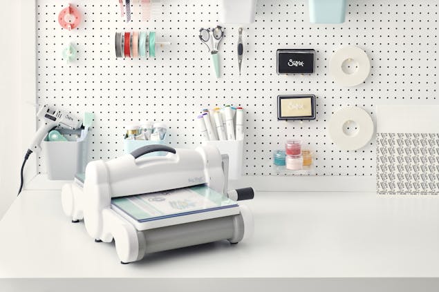 Craft Inspiration with the Big Shot Machine - Sizzix