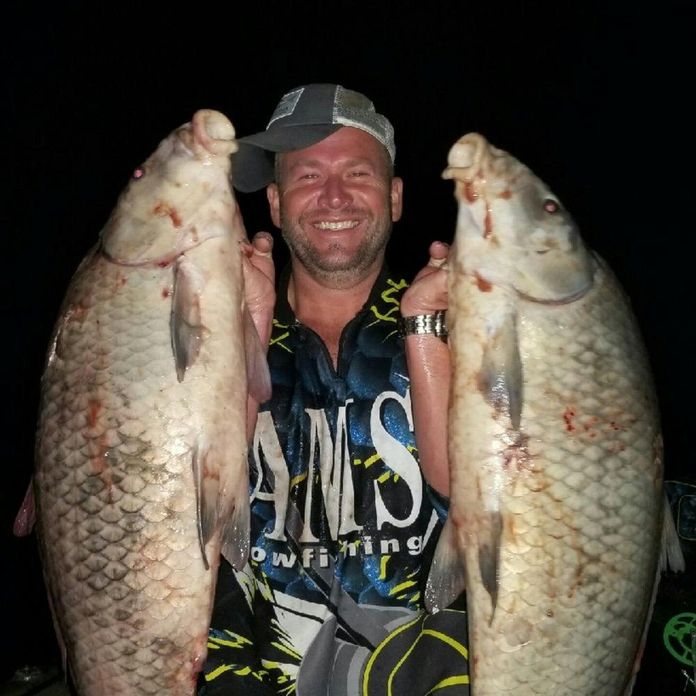 Two good carp kills on Kentucky Lake while bowfishing with Loveless Outdoor Adventures.