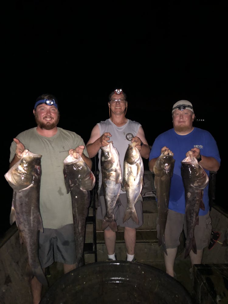 Bowfishing Guide on Kentucky Lake - Loveless Outdoor Adventures