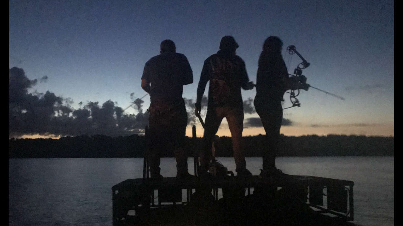 Bowfishing Guide on Kentucky Lake - Loveless Outdoor Adventures