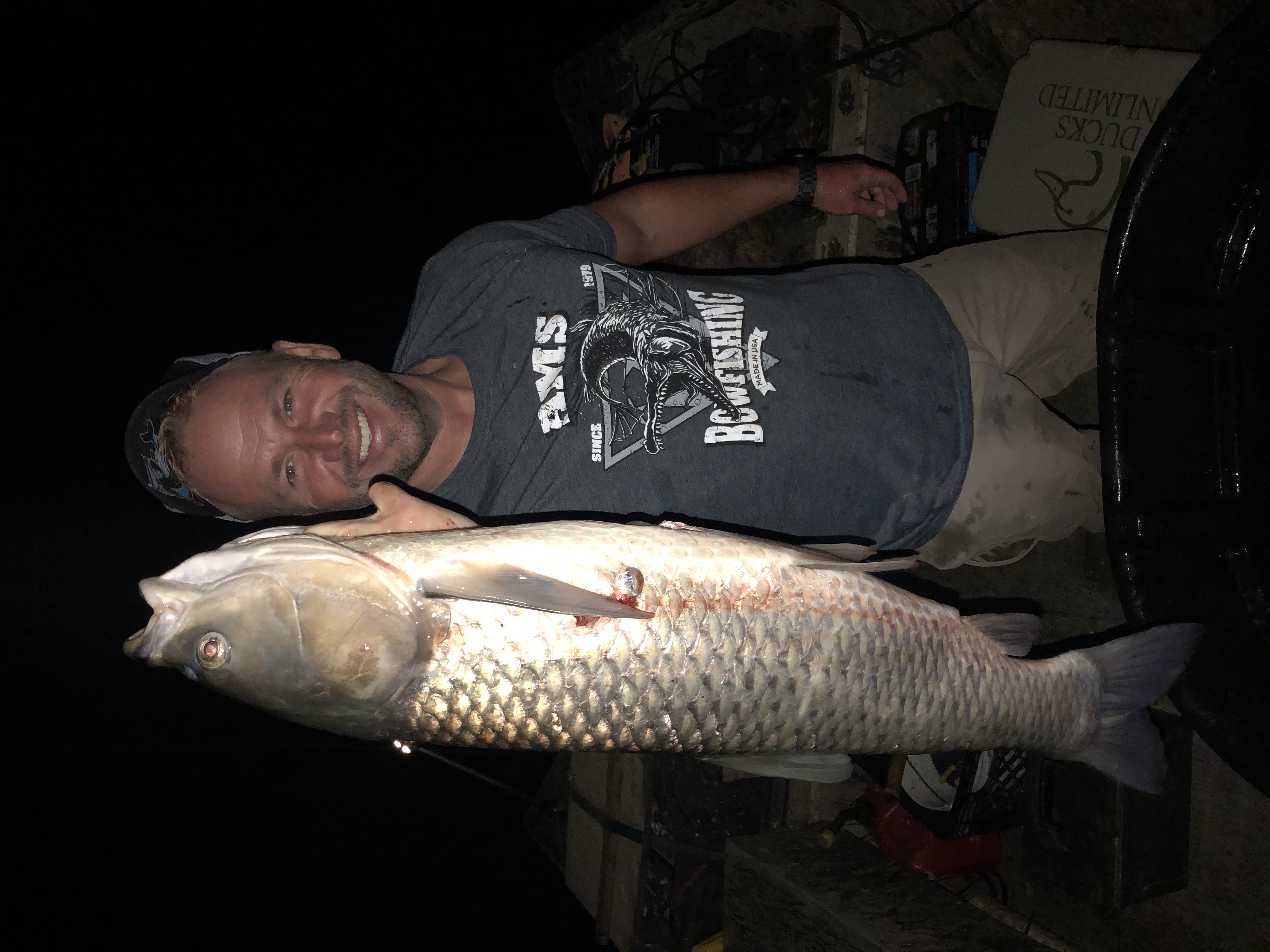 Bowfishing Guide on Kentucky Lake - Loveless Outdoor Adventures
