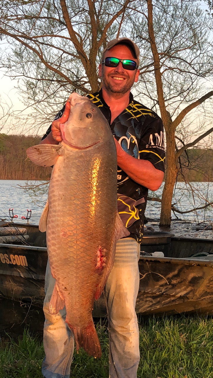 Bowfishing Guide on Kentucky Lake - Loveless Outdoor Adventures