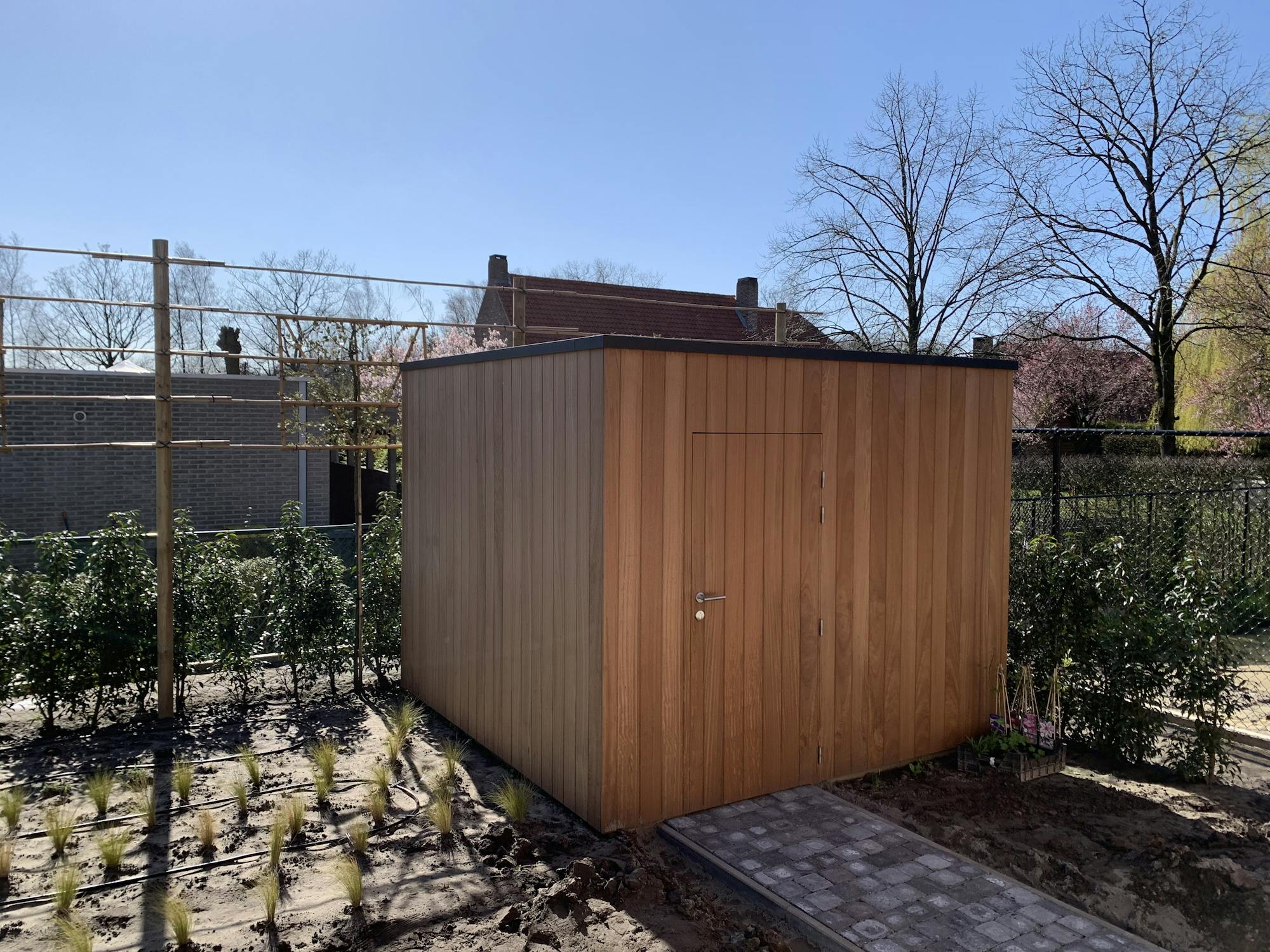 box hardhout strak verticaal tuinberging Oud-Turnhout