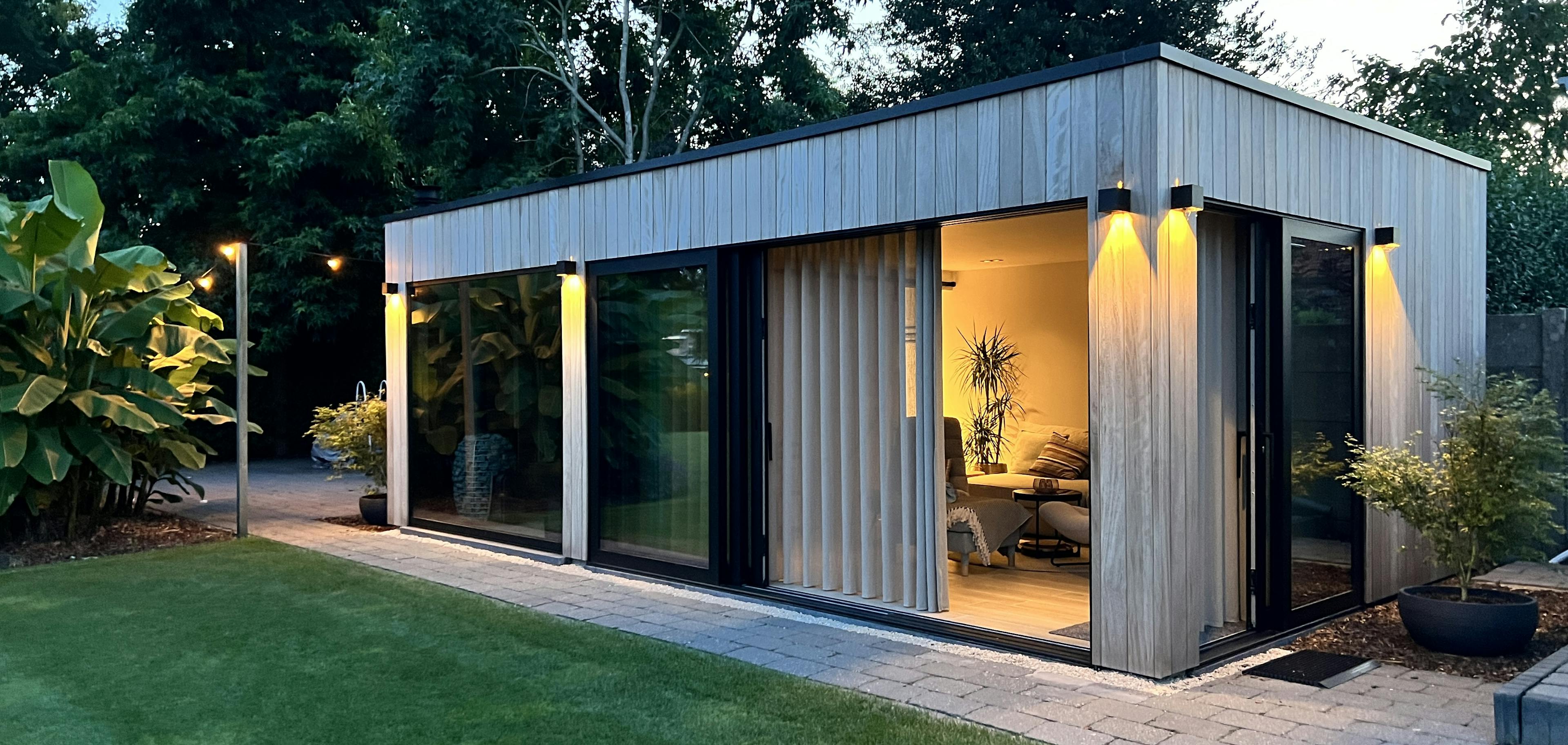 poolhouse met sauna en badkamer relaxruimte