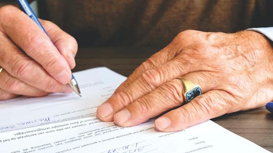 Comment faire une donation d'un bien immobilier à son fils unique