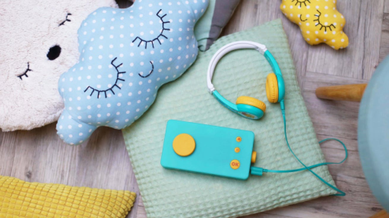 Avec le casque audio Octave, votre enfant peut écouter à tout moment ses récits préférés