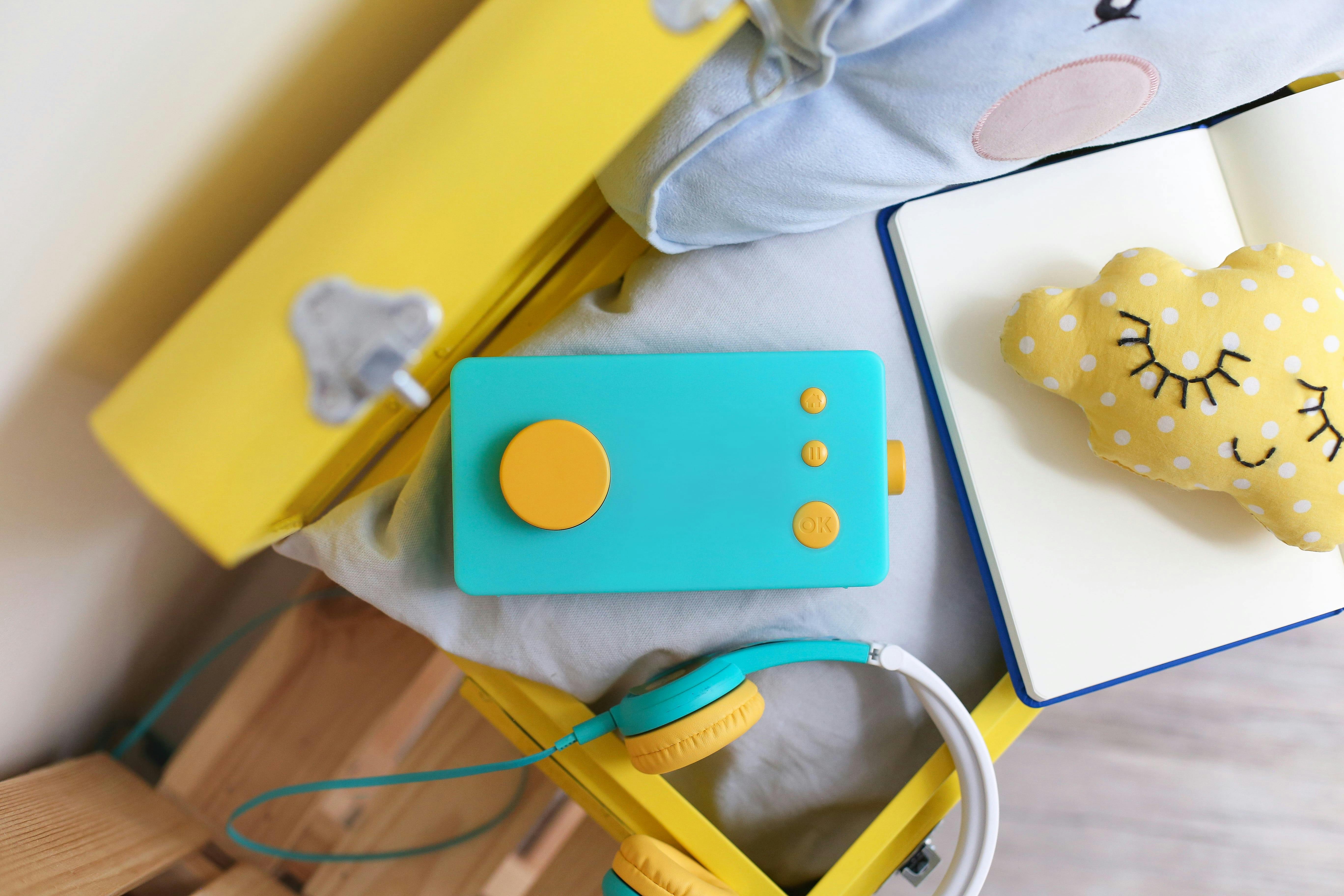 Lunii storytelling toy lets children weave their own tales - Gearbrain