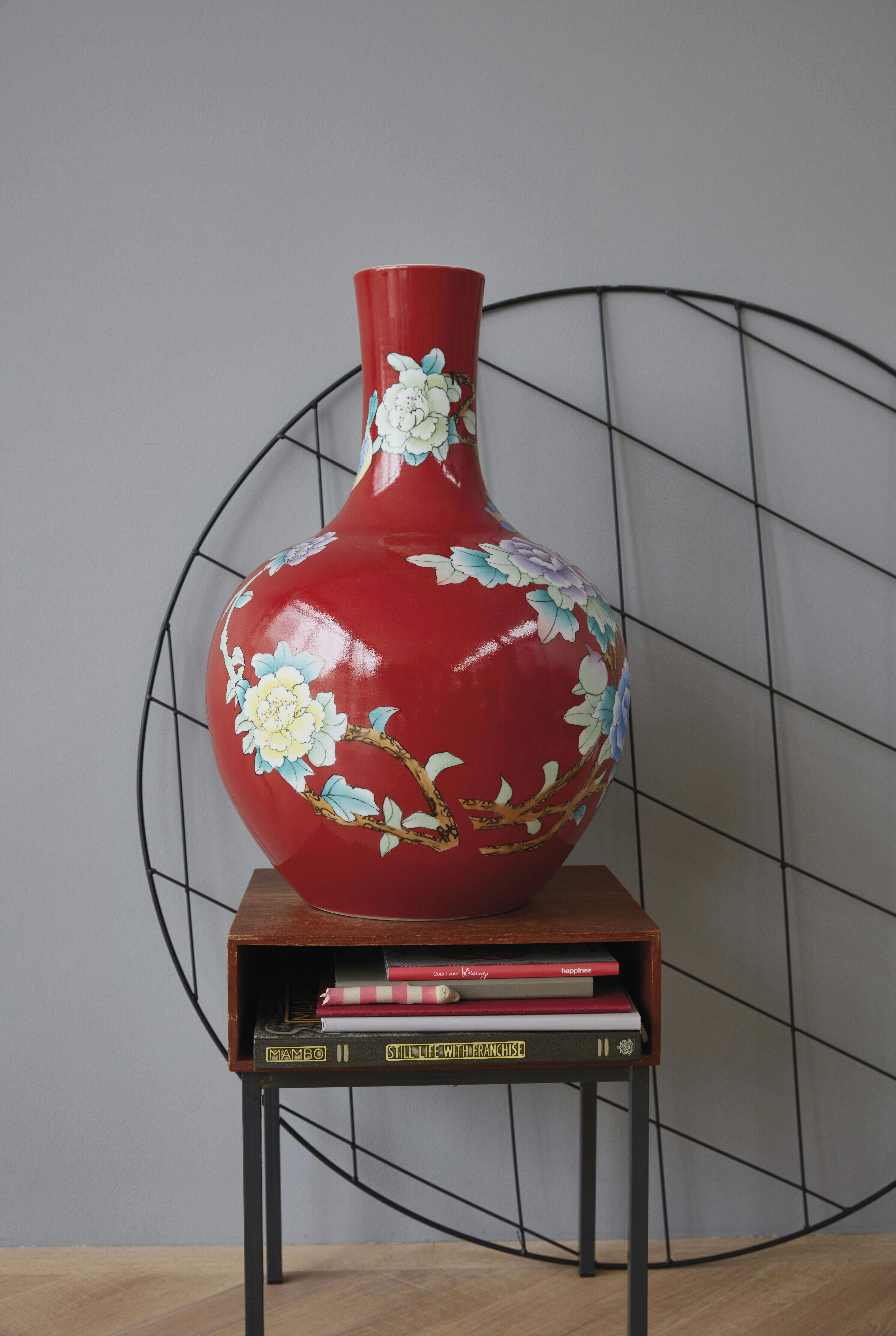 living room with red decorations