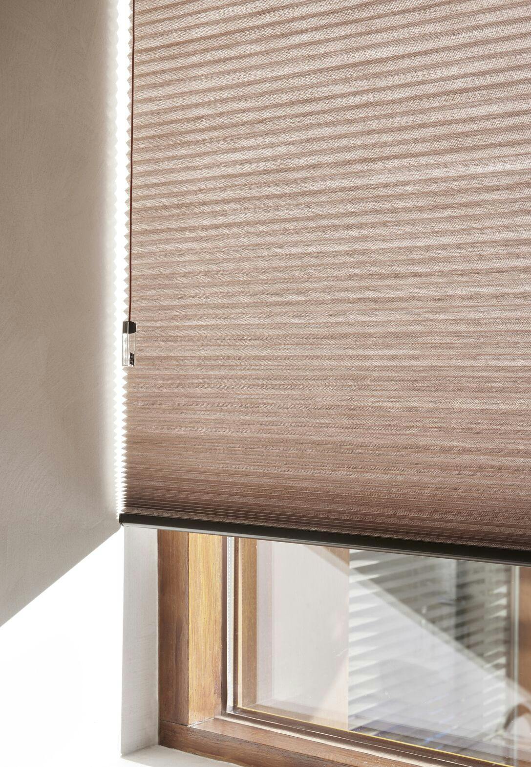 Närbild på Duette® gardiner