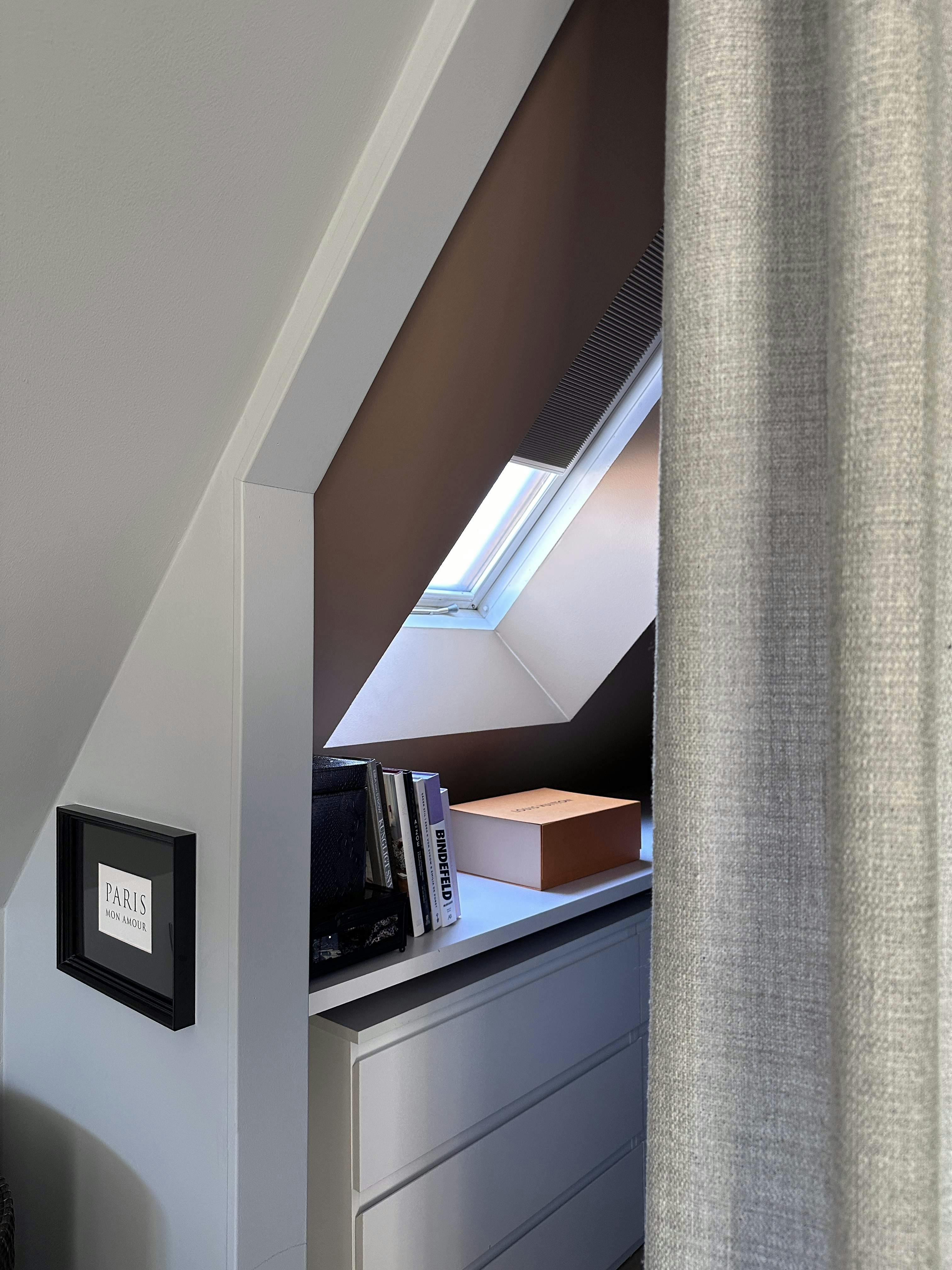 Mjuk jalusivägg av gardin enligt feng shui