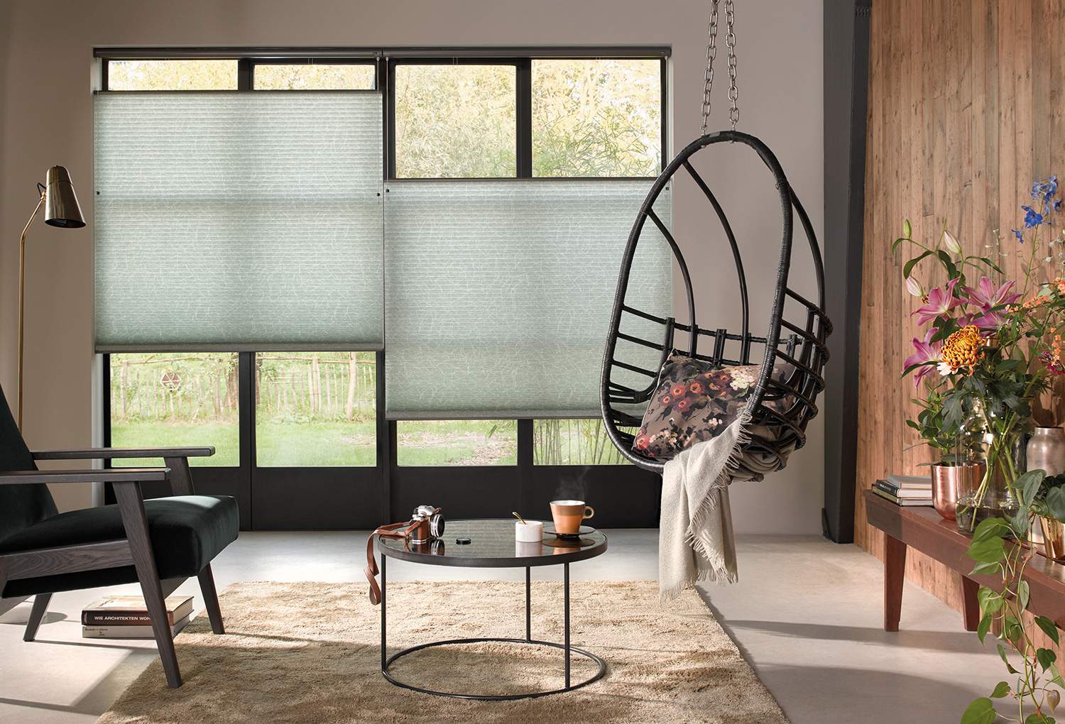 Duette® gardiner, modell Top Down/Bottom Up med akustiske fordeler