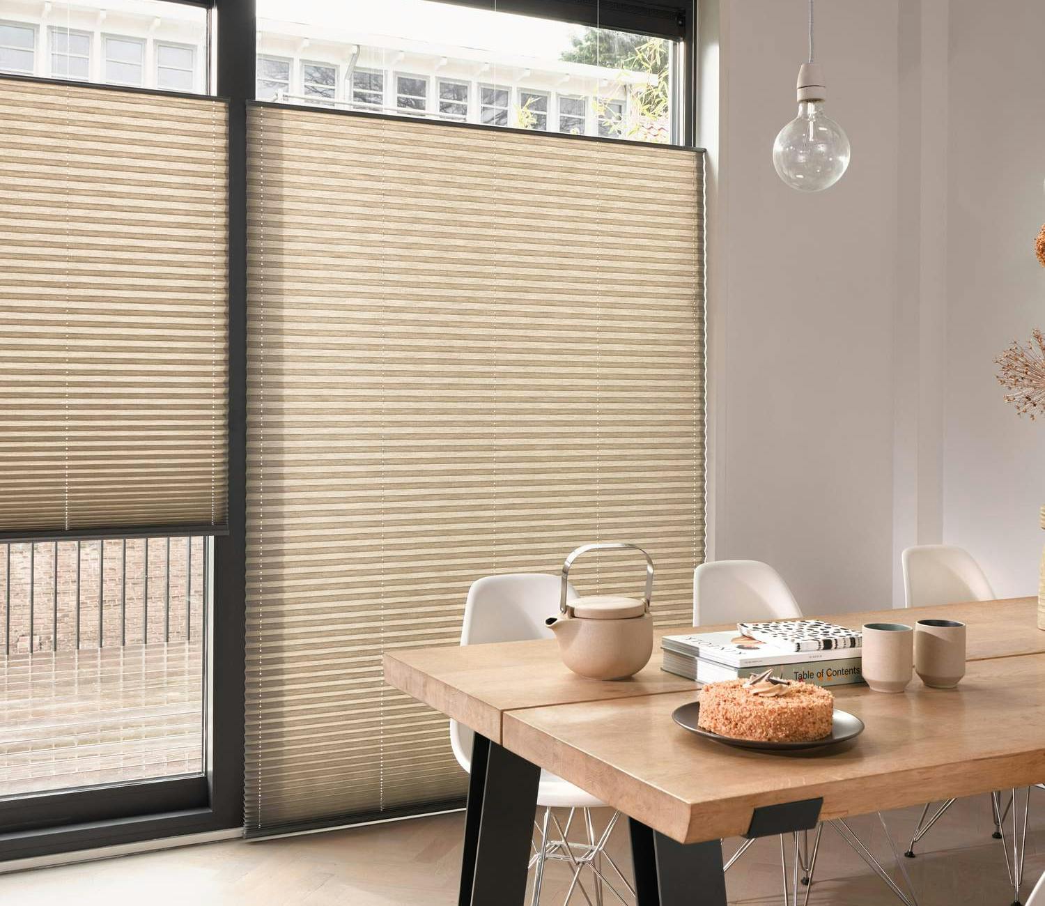 Plisségardiner fås i utallige varianter og er et godt valg i nybygde boliger