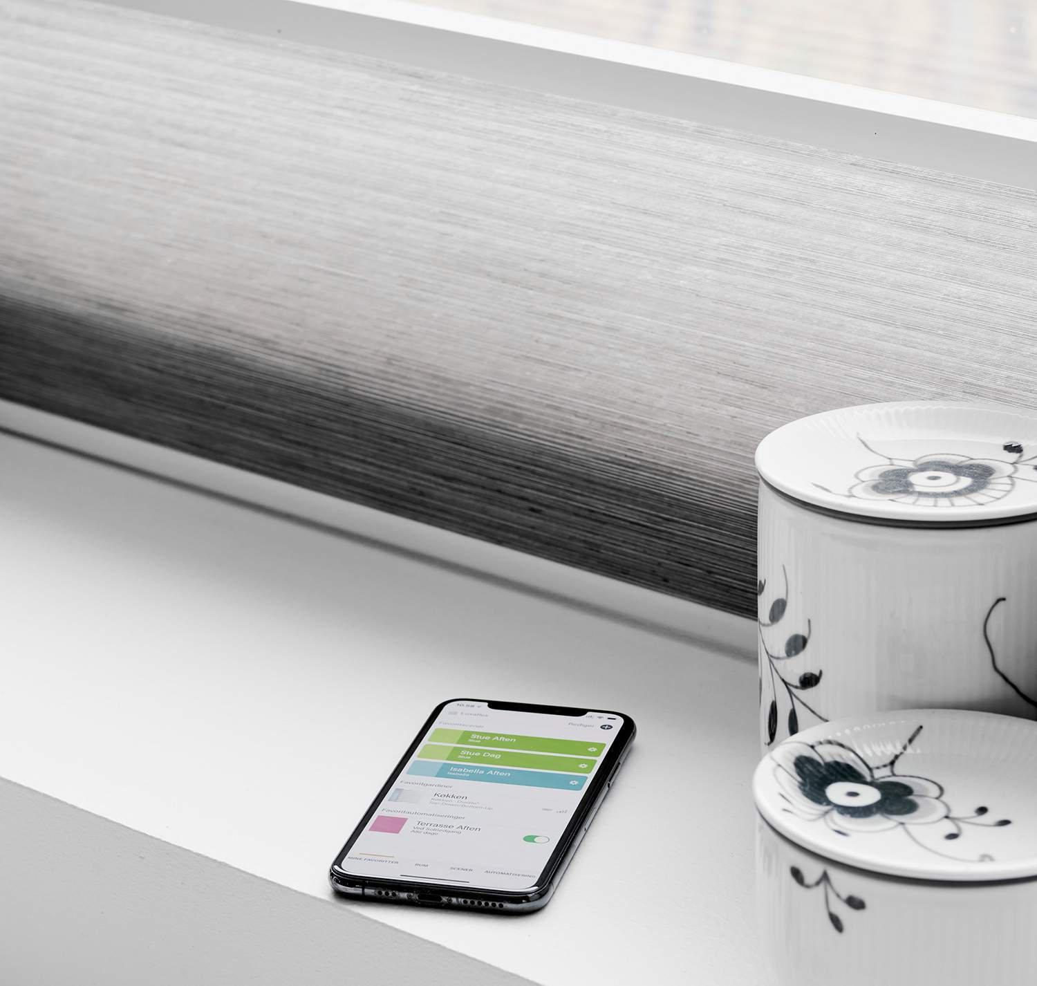 Smarta hem produkter: PowerView® App och smart gardin i fönstret