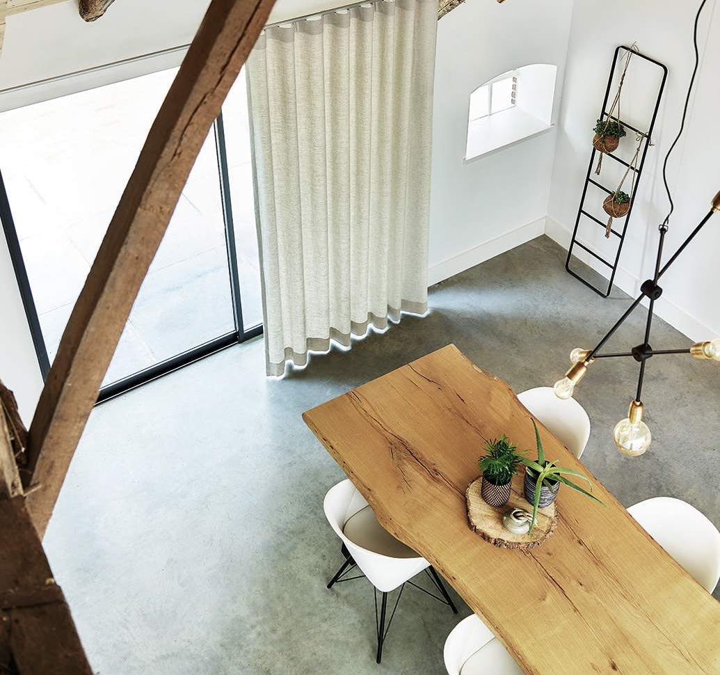 Nordisk interiør med mange naturlige elementer