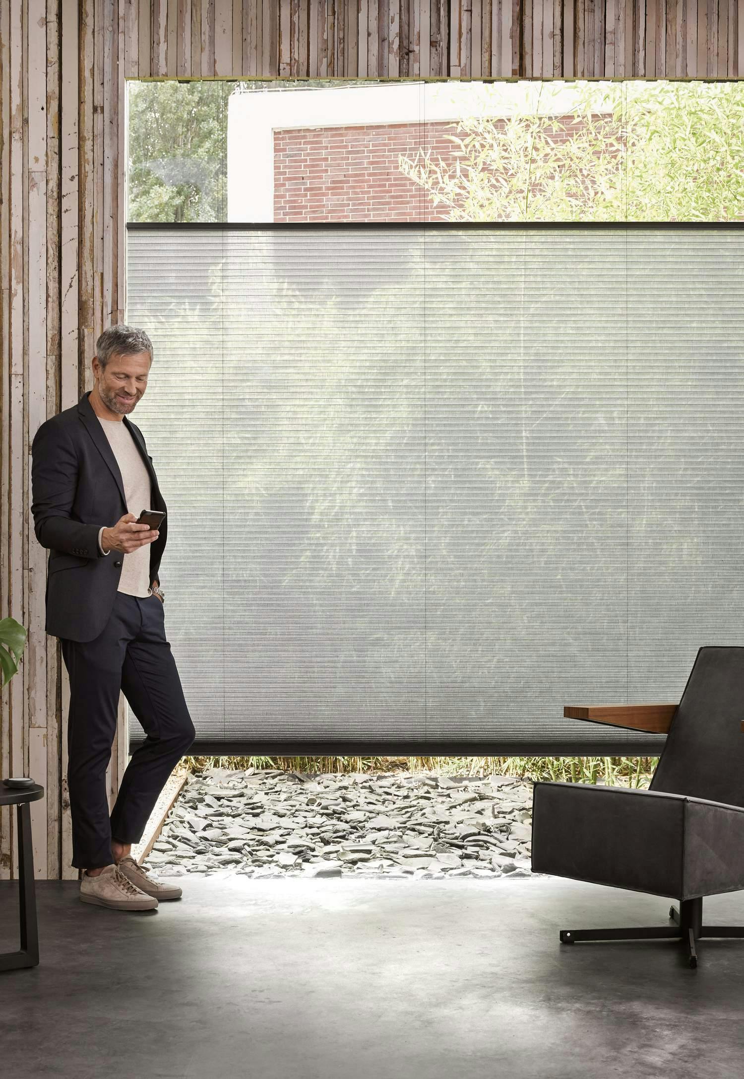 energiebesparende Duette® shades voor groot raam