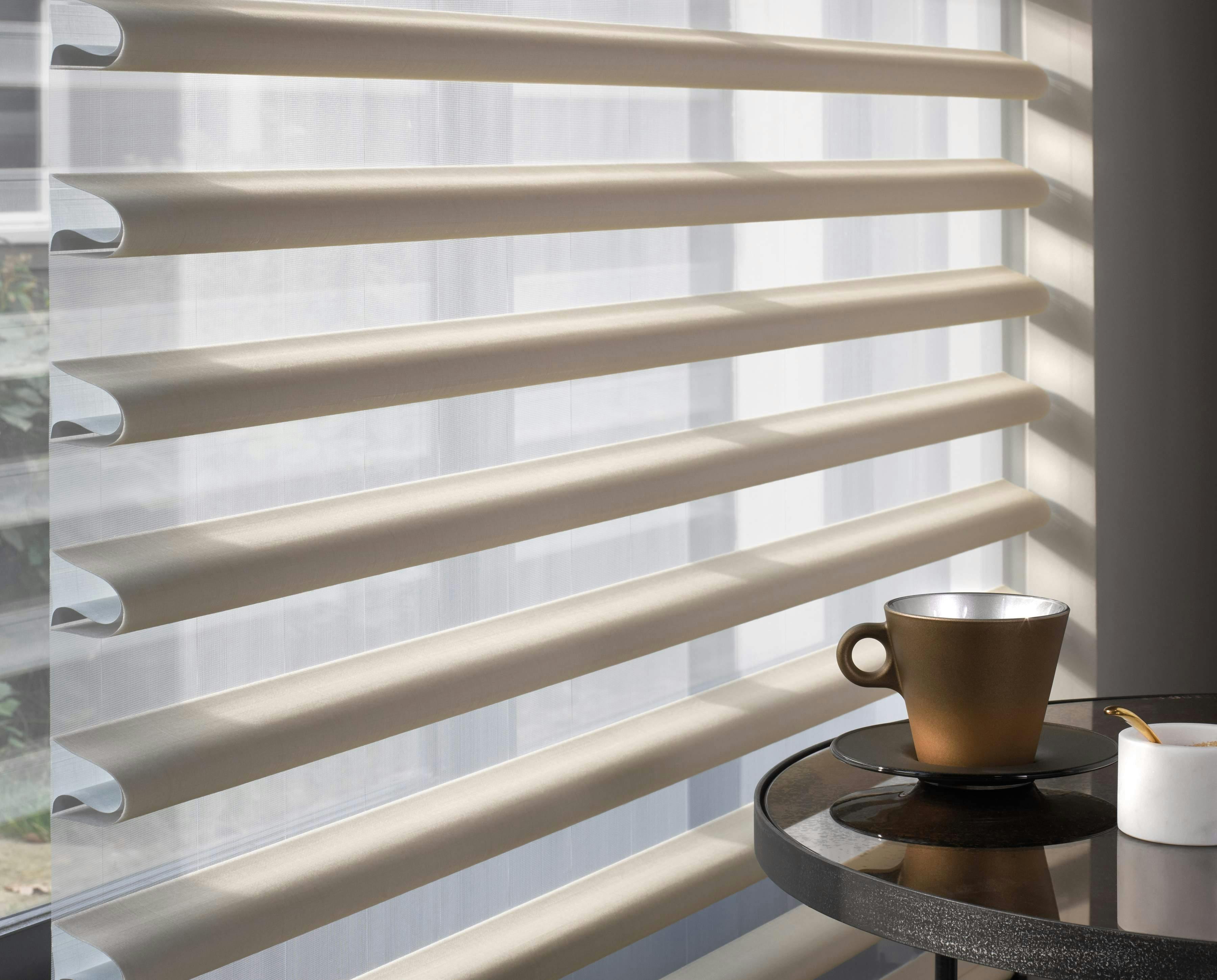 Closeup of cream pirouette shades