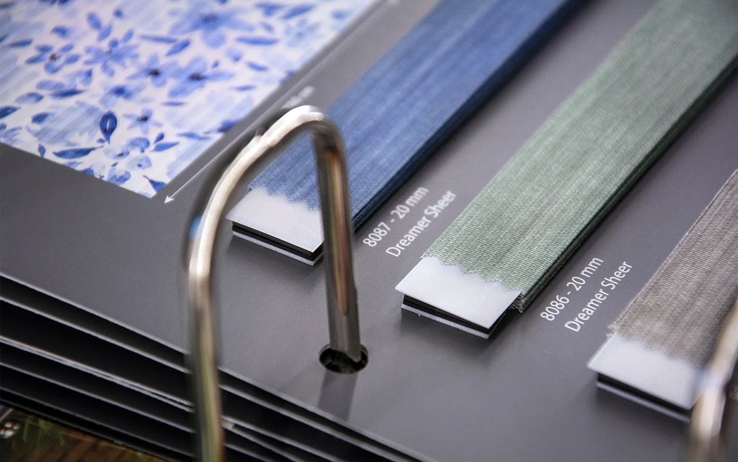 Plisse shades colour guide