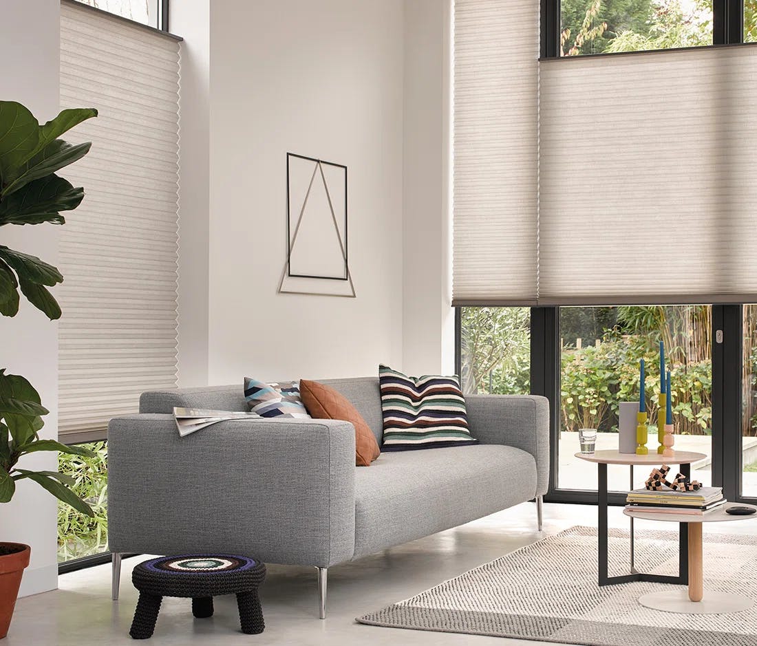 Duette® gardiner, model Top Down/Bottom Up i stue