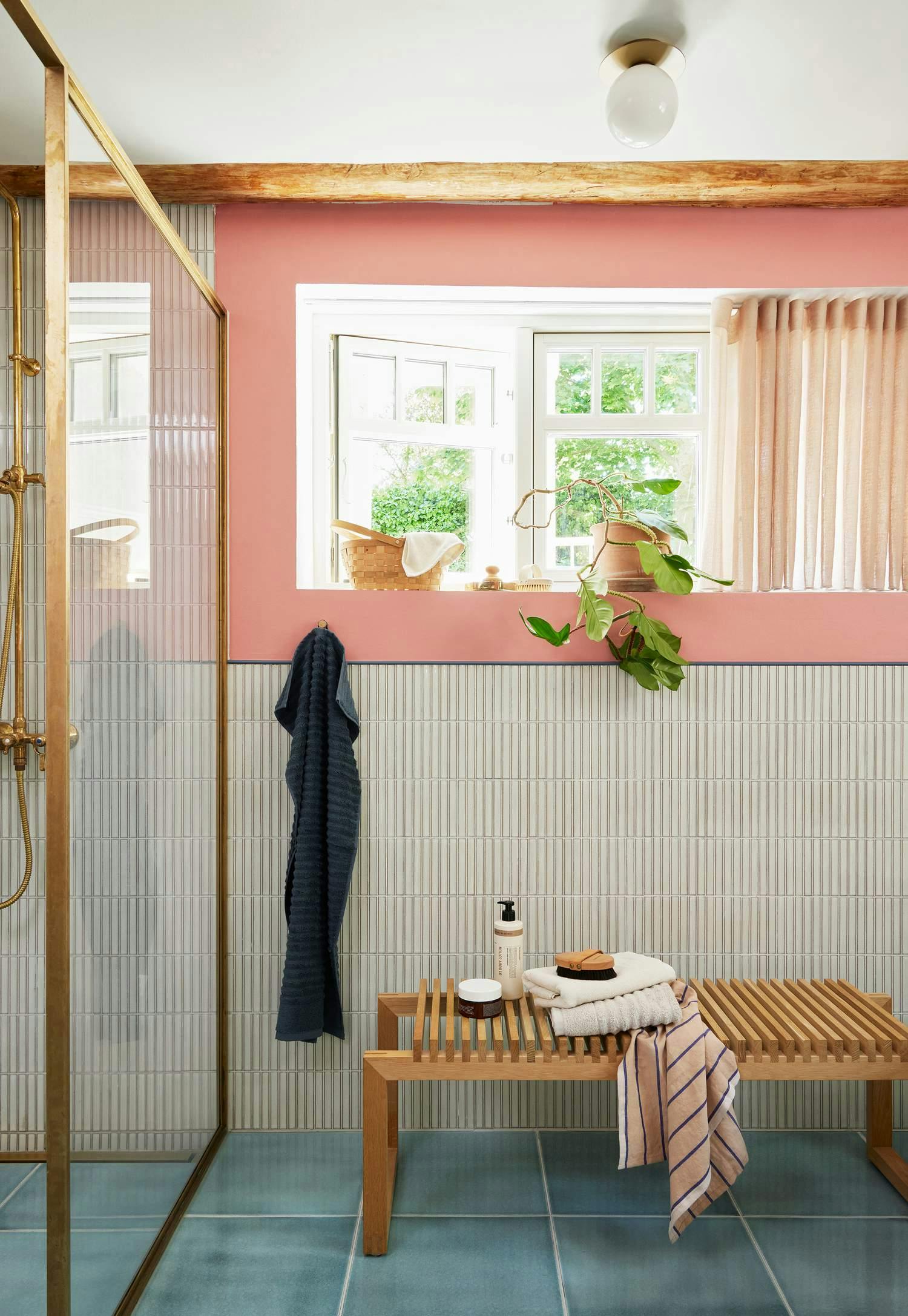 Skræddersyede badeværelsesgardiner