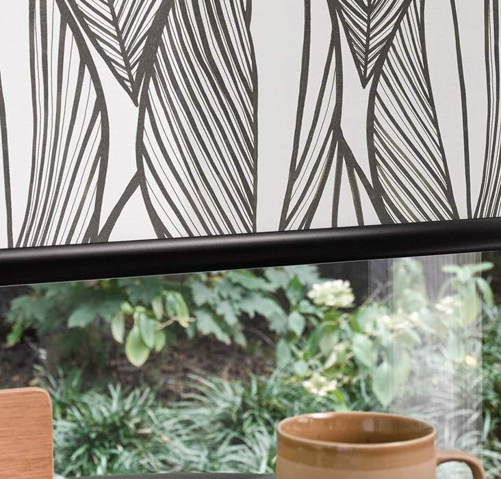 Luxaflex® rullegardin, med Pebble® fjernkontroll