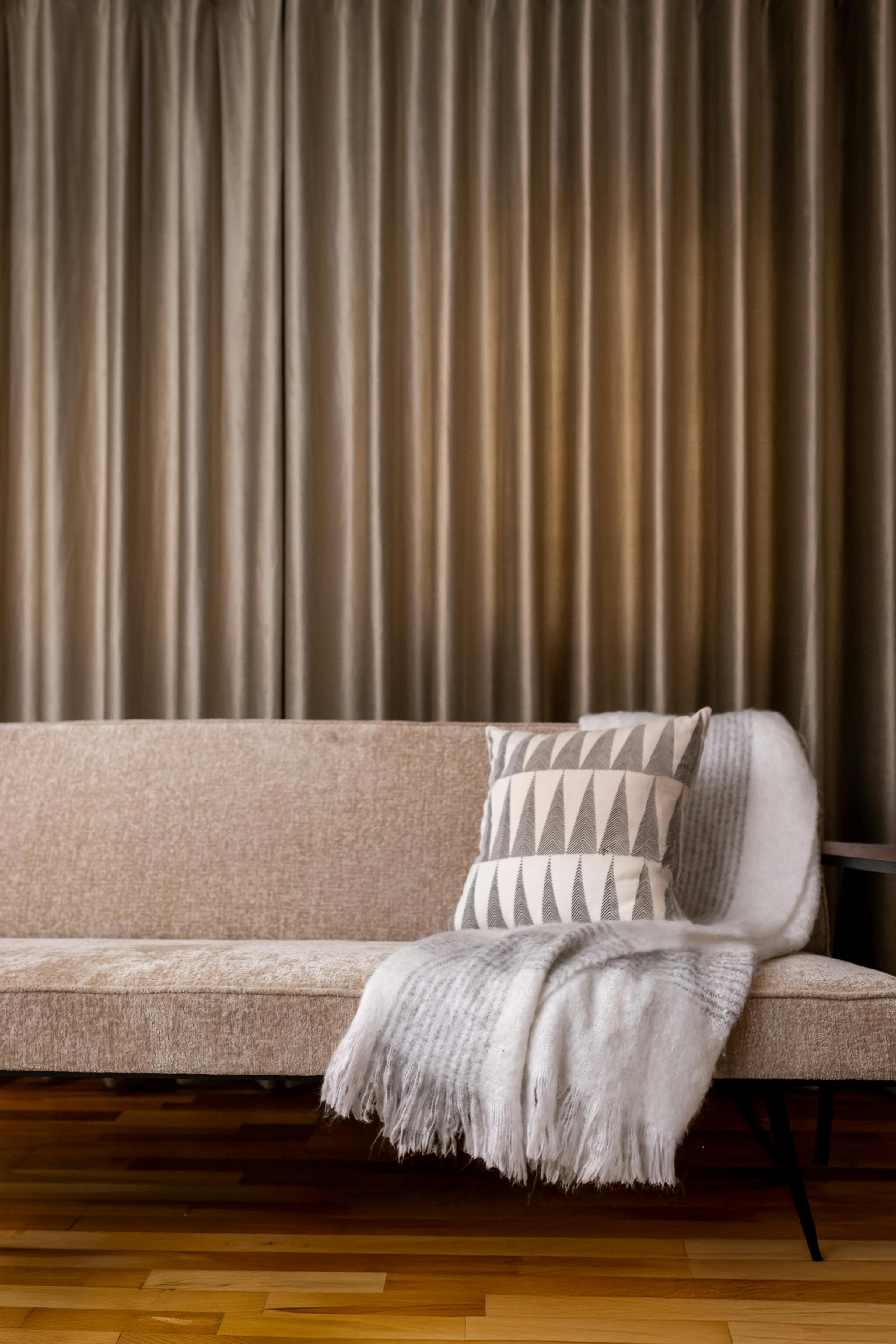 Verduisterende bruine gordijnen