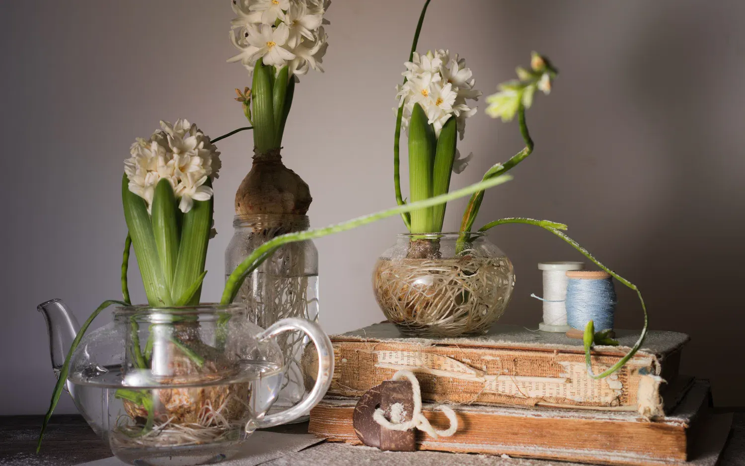 Altglas als Hyazinthenvase