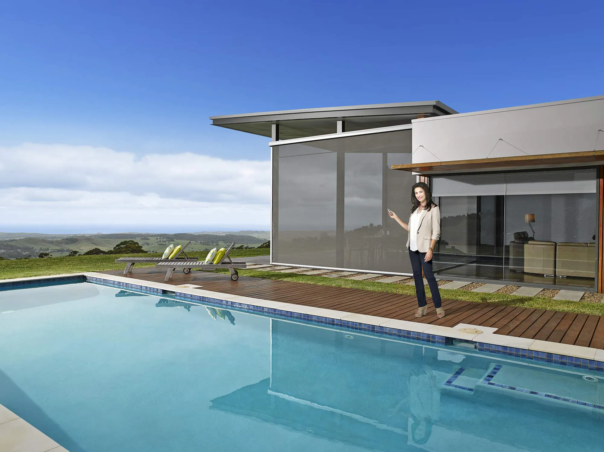 Outdoor screens