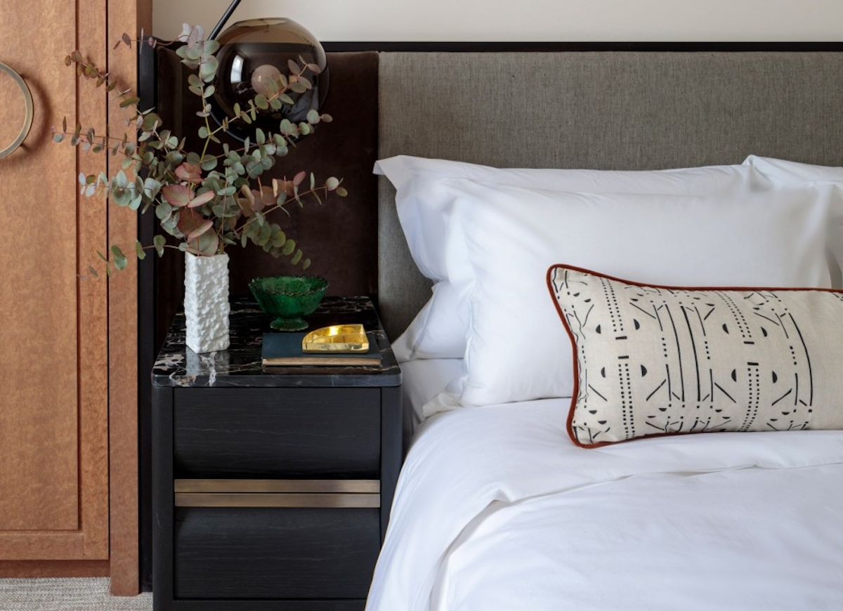 9 Black Bedside Tables to Enhance Your Bedroom