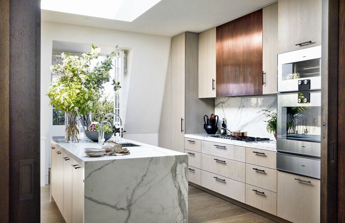 Natalia Miyar interiors | Modern kitchen design | Read more in LuxDeco's The Luxurist at luxdeco.com