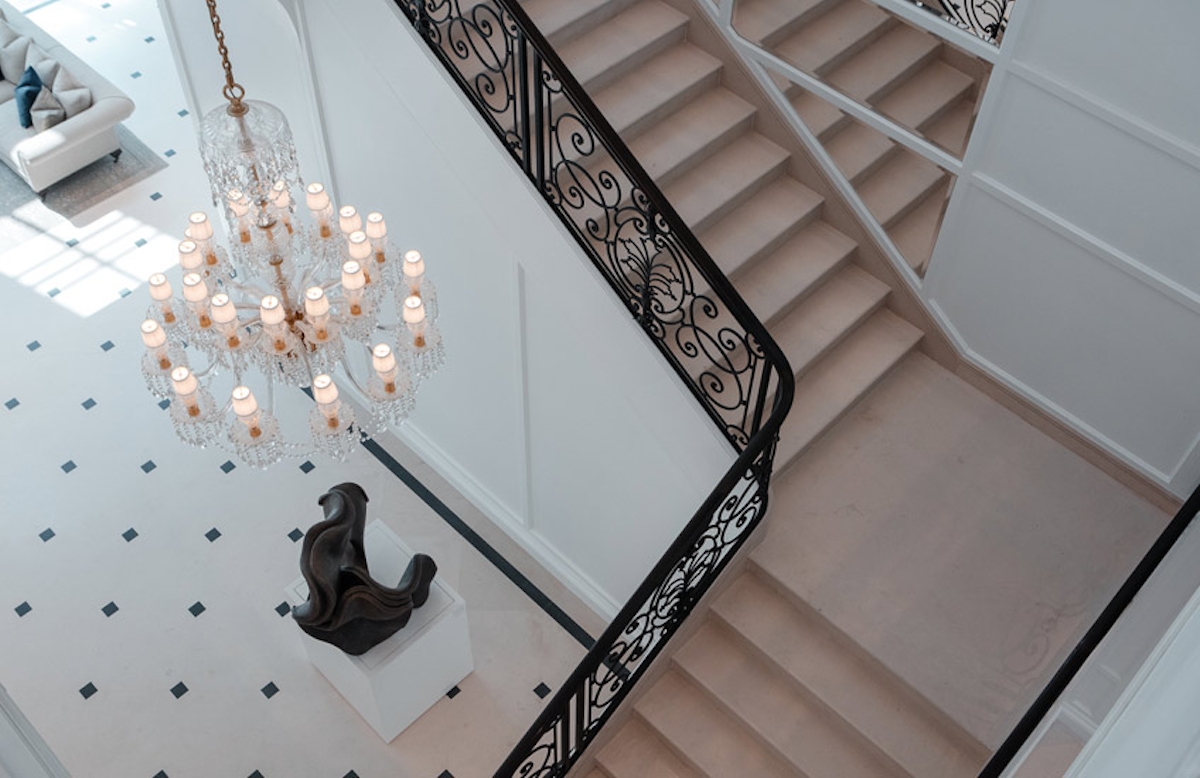 98 Wireless – Ralph Lauren Home Interiors – Stairway