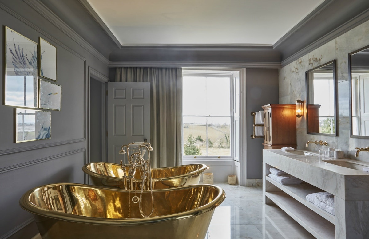 Top Country Hotels for the Bank Holiday Weekend | Lympstone Manor | LuxDeco.com